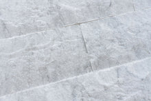 Carica l'immagine nel visualizzatore di Gallery, Bianco Carrara