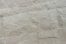 Carica l'immagine nel visualizzatore di Gallery, Crema Avorio