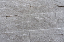 Carica l'immagine nel visualizzatore di Gallery, Pietra Piasentina